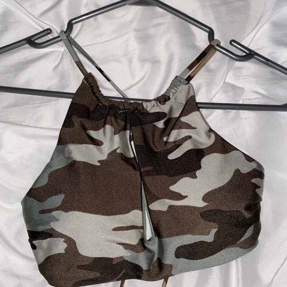 Garage swim top - Picture 1 of 3